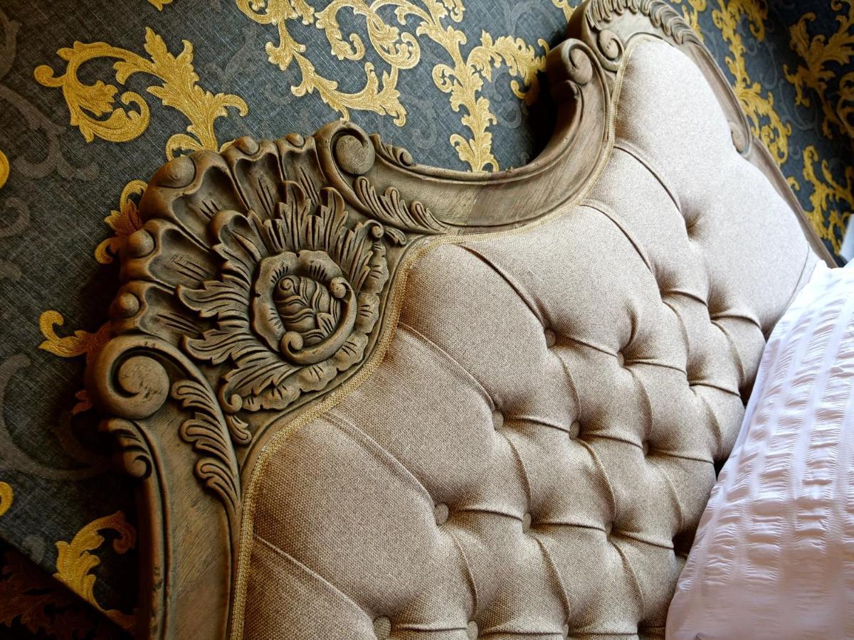 Ultra Deluxe Versace Apartment Near Sheffield Full Sky Tv 로더럼 외부 사진